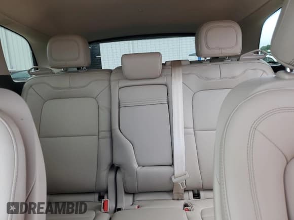 ✅ 2023 Lincoln Corsair Standard • VIN: 5LMCJ1DA4PUL26480 • Lot: 68397855. Wystawiony na Copart z przebiegiem 5 427 mil. Bezpłatny archiwum sprzedaży aukcyjnych z USA i szczegółowy raport historii pojazdu na DreamBid. Zdjęcie 10.