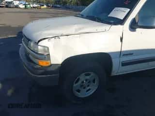 2002 Chevrolet Silverado 1500 LS z VIN 2GCEK19T121265925, wystawiony jako IAAI lot #43473166 z przebiegiem 411 685 mil mil oraz . Historia ofert i sprzedaży dostępna na DreamBid. Obrazek 6.