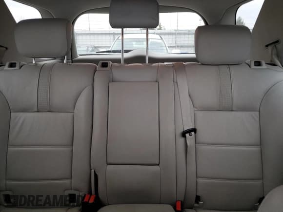 ✅ 2010 Mercedes-Benz M 350 • VIN: 4JGBB8GB6AA587174 • Лот: 92895085. Опубликован ранее на Copart с пробегом 153 757 миль. Бесплатный доступ к архиву аукционных продаж из США и подробный отчёт об истории автомобиля на DreamBid. Изображение 10.