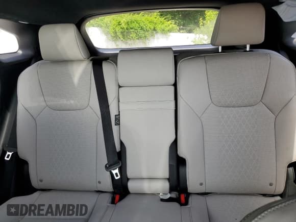 ✅ 2023 Lexus RX 350 • VIN: JTJCHMAA9P2005987 • Lot: 57335515. Wystawiony na Copart z przebiegiem 27 538 mil. Bezpłatny archiwum sprzedaży aukcyjnych z USA i szczegółowy raport historii pojazdu na DreamBid. Zdjęcie 10.