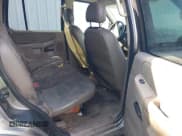 ✅ 2005 Ford Explorer XLS • VIN: 1FMZU72K95UB48789 • Лот: 41304416. Опубликован ранее на IAAI с пробегом 328 549 миль. Бесплатный доступ к архиву аукционных продаж из США и подробный отчёт об истории автомобиля на DreamBid. Изображение 8.