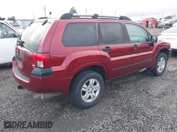 ✅ 2005 Mitsubishi Endeavor LS • VIN: 4A4MN21S15E067384 • Lot: 41623082. Wystawiony na IAAI z przebiegiem 108 843 mil. Bezpłatny archiwum sprzedaży aukcyjnych z USA i szczegółowy raport historii pojazdu na DreamBid. Zdjęcie 4.