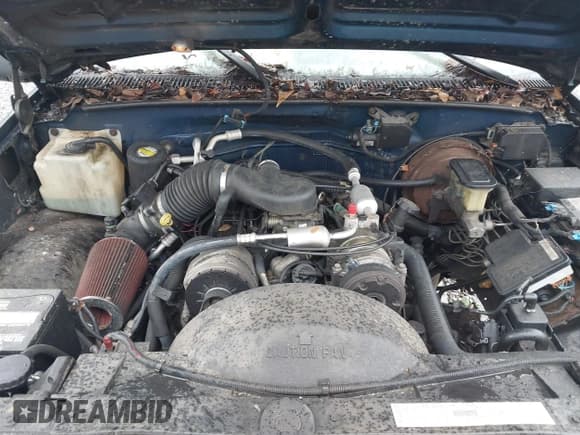 ✅ 2000 Chevrolet Tahoe Z71 • VIN: 1GNEK13R0YR152262 • Lot: 43679764. Wystawiony na IAAI z przebiegiem 195 473 mil. Bezpłatny archiwum sprzedaży aukcyjnych z USA i szczegółowy raport historii pojazdu na DreamBid. Zdjęcie 10.