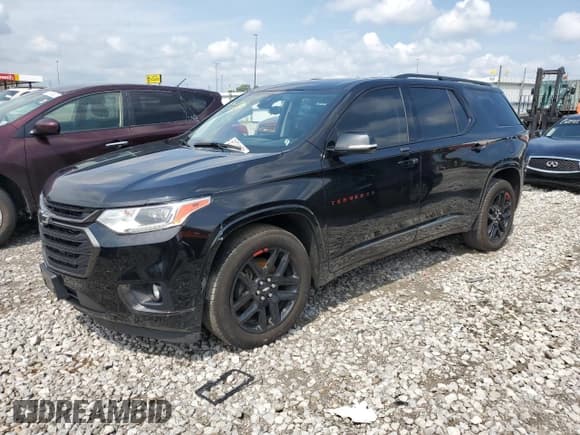 ✅ 2018 Chevrolet Traverse Premier • VIN: 1GNERKKW0JJ177109 • Lot: 61744104. Wystawiony na Copart z przebiegiem 135 533 mil. Bezpłatny archiwum sprzedaży aukcyjnych z USA i szczegółowy raport historii pojazdu na DreamBid. Zdjęcie 1.