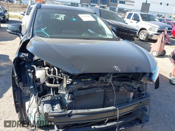 ✅ 2022 Toyota Corolla Cross XLE • VIN: 7MUDAABG4NV035441 • Лот: 43136388. Опубликован ранее на IAAI с пробегом 86 470 миль. Бесплатный доступ к архиву аукционных продаж из США и подробный отчёт об истории автомобиля на DreamBid. Изображение 12.