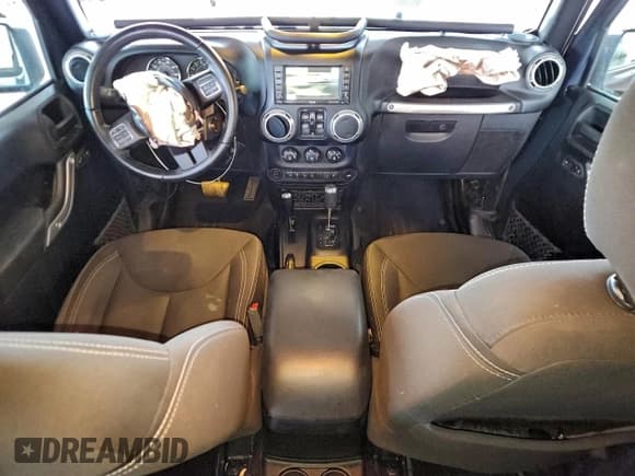 ✅ 2017 Jeep Wrangler Unlimited Sahara • VIN: 1C4BJWEG7HL515781 • Lot: 93571515. Listed on Copart with 102,446 mi. Free auction sales archive from the USA and detailed vehicle history report at DreamBid. Image 8.