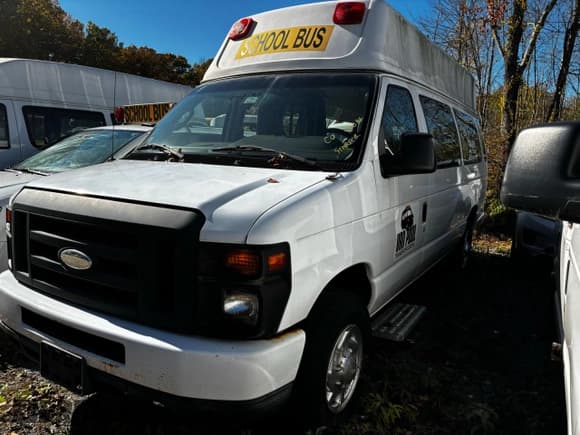 ✅ 2014 Ford Econoline Cargo Commercial • VIN: 1FTNS2EWXEDA21933 • Lot: 89734695. Listed on Copart with 179,130 mi. Free auction sales archive from the USA and detailed vehicle history report at DreamBid. Image 2.