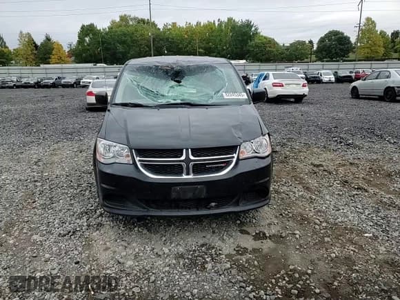 ✅ 2016 Dodge Grand Caravan SE • VIN: 2C4RDGBG1GR204370 • Lot: 82245345. Wystawiony na Copart z przebiegiem 94 297 mil. Bezpłatny archiwum sprzedaży aukcyjnych z USA i szczegółowy raport historii pojazdu na DreamBid. Zdjęcie 14.