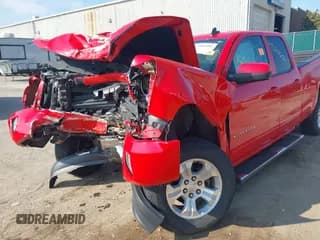 ✅ 2019 Chevrolet Silverado 1500 LT • VIN: 2GCVKPEC3K1101990 • Lot: 43206581. Wystawiony na IAAI z przebiegiem 37 247 mil. Bezpłatny archiwum sprzedaży aukcyjnych z USA i szczegółowy raport historii pojazdu na DreamBid. Zdjęcie 6.