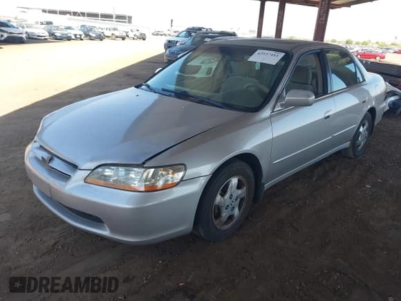 ✅ 1998 Honda Accord EX • VIN: 1HGCG5552WA158659 • Lot: 42937411. Listed on IAAI with 298,226 mi. Free auction sales archive from the USA and detailed vehicle history report at DreamBid. Image 2.