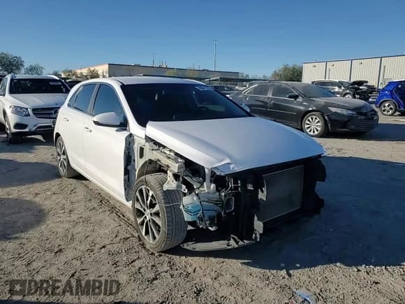 ✅ 2018 Hyundai Elantra • VIN: KMHH35LEXJU050277 • Lot: 90681275. Listed on Copart with 69,139 mi. Free auction sales archive from the USA and detailed vehicle history report at DreamBid. Image 14.