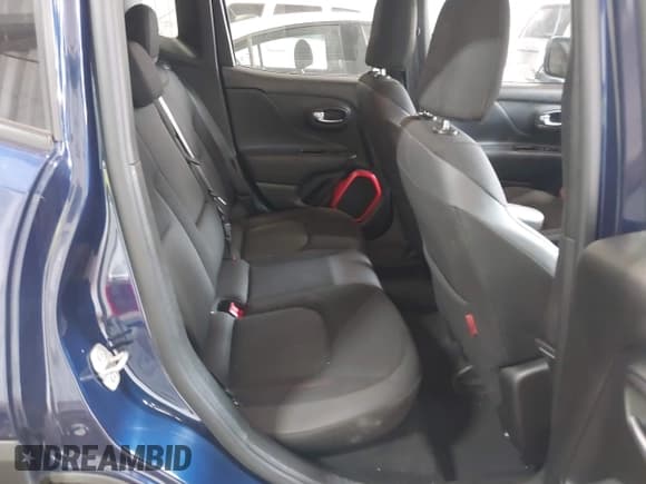 ✅ 2017 Jeep Renegade Trailhawk • VIN: ZACCJBCB5HPE71165 • Лот: 42422858. Опубликован ранее на IAAI с пробегом 112 851 миль. Бесплатный доступ к архиву аукционных продаж из США и подробный отчёт об истории автомобиля на DreamBid. Изображение 8.