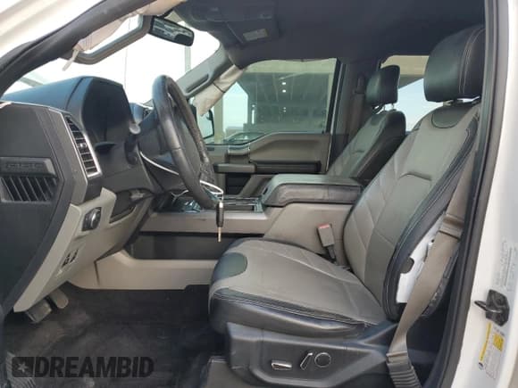 ✅ 2016 Ford F-150 XL • VIN: 1FTEW1CPXGFB82073 • Лот: 82570455. Опубликован ранее на Copart с пробегом 142 842 миль. Бесплатный доступ к архиву аукционных продаж из США и подробный отчёт об истории автомобиля на DreamBid. Изображение 7.