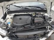 ✅ 2019 Volvo XC40 Momentum • VIN: YV4162UK5K2107110 • Lot: 91908925. Listed on Copart with 50,340 mi. Free auction sales archive from the USA and detailed vehicle history report at DreamBid. Image 12.