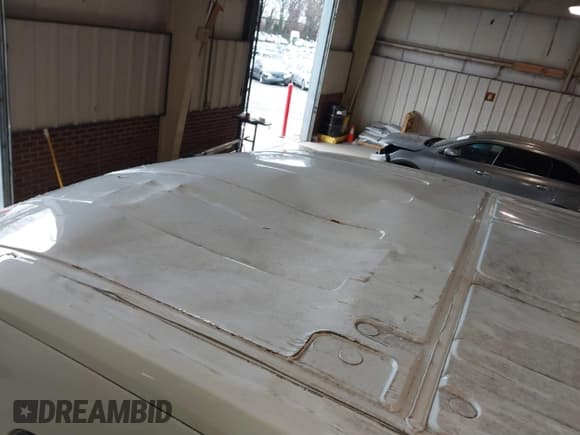 ✅ 2018 Ford Transit Passenger XL • VIN: 1FMZK1CM8JKA27308 • Lot: 41460974. Wystawiony na IAAI z przebiegiem 66 278 mil. Bezpłatny archiwum sprzedaży aukcyjnych z USA i szczegółowy raport historii pojazdu na DreamBid. Zdjęcie 17.