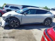 ✅ 2024 Kia EV6 Wind • VIN: KNDC3DLC1R5182759 • Lot: 42809240. Wystawiony na IAAI z przebiegiem 24 183 mil. Bezpłatny archiwum sprzedaży aukcyjnych z USA i szczegółowy raport historii pojazdu na DreamBid. Zdjęcie 14.