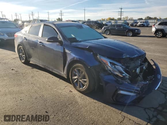 ✅ 2020 Kia Optima LX • VIN: 5XXGT4L32LG406660 • Lot: 82776165. Wystawiony na Copart z przebiegiem 101 692 mil. Bezpłatny archiwum sprzedaży aukcyjnych z USA i szczegółowy raport historii pojazdu na DreamBid. Zdjęcie 4.