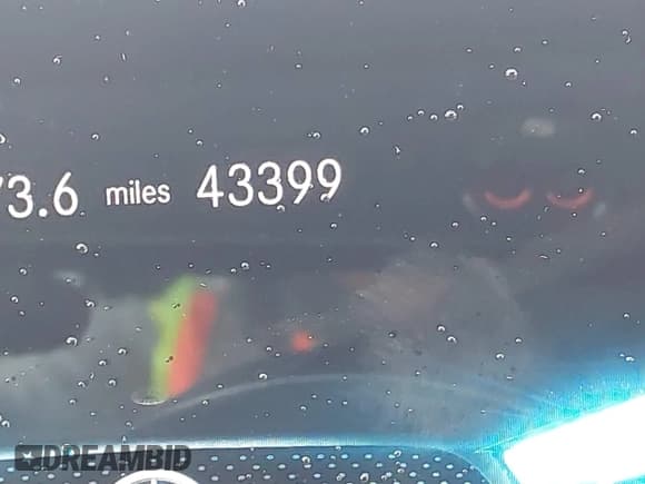 ✅ 2021 Mercedes-Benz A 220 • VIN: W1K3G4FB2MJ271379 • Lot: 42500376. Wystawiony na IAAI z przebiegiem 43 399 mil. Bezpłatny archiwum sprzedaży aukcyjnych z USA i szczegółowy raport historii pojazdu na DreamBid. Zdjęcie 15.