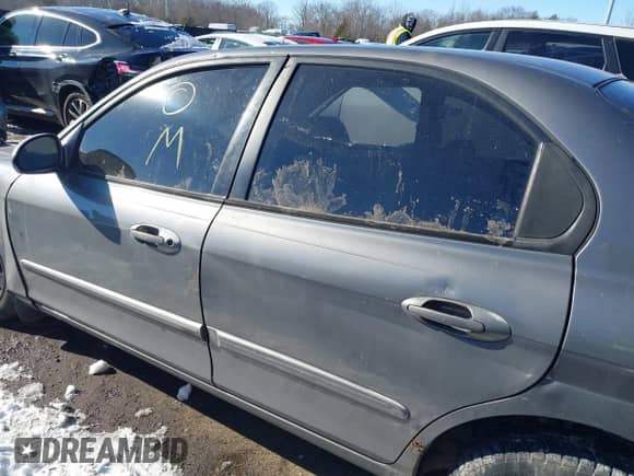 2001 Hyundai Sonata GL с VIN KMHWF25S31A402780, выставлен на аукционе IAAI как лот 41245687 с пробегом 140 999 миль миль и . История ставок и продаж доступна на DreamBid. Изображение 13.
