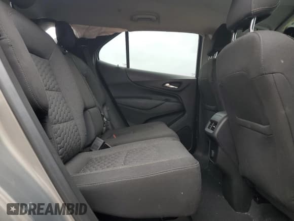 ✅ 2018 Chevrolet Equinox LT • VIN: 3GNAXJEV9JS609969 • Lot: 82725855. Wystawiony na Copart z przebiegiem 38 901 mil. Bezpłatny archiwum sprzedaży aukcyjnych z USA i szczegółowy raport historii pojazdu na DreamBid. Zdjęcie 11.