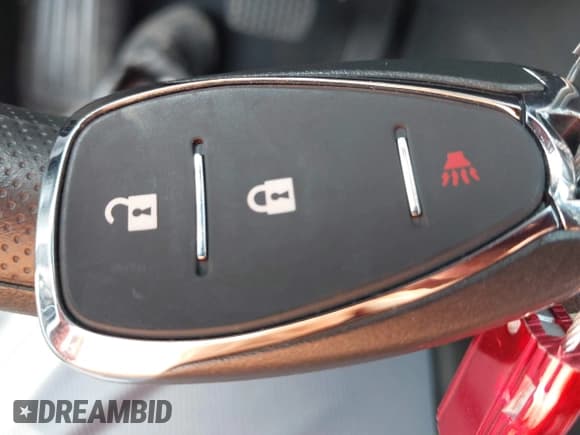 ✅ 2020 Chevrolet Equinox LT • VIN: 2GNAXKEV3L6186992 • Лот: 42912602. Опубликован ранее на IAAI с пробегом 90 042 миль. Бесплатный доступ к архиву аукционных продаж из США и подробный отчёт об истории автомобиля на DreamBid. Изображение 11.