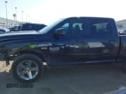✅ 2015 Ram 1500 Express • VIN: 1C6RR6KT4FS566478 • Lot: 43192379. Wystawiony na IAAI z przebiegiem 303 543 mil. Bezpłatny archiwum sprzedaży aukcyjnych z USA i szczegółowy raport historii pojazdu na DreamBid. Zdjęcie 15.