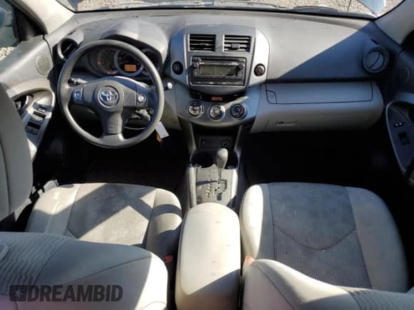 ✅ 2012 Toyota RAV4 • VIN: 2T3BF4DV5CW253528 • Lot: 45961295. Wystawiony na Copart z przebiegiem 105 679 mil. Bezpłatny archiwum sprzedaży aukcyjnych z USA i szczegółowy raport historii pojazdu na DreamBid. Zdjęcie 8.