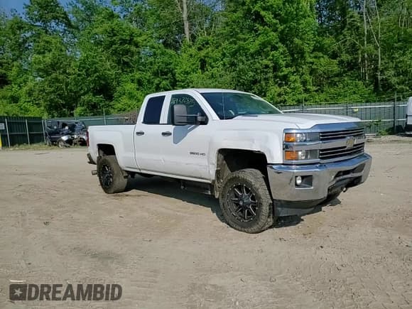 ✅ 2015 Chevrolet Silverado 2500HD LT • VIN: 1GC2KVE88FZ120101 • Lot: 59372875. Listed on Copart with Not provided. Free auction sales archive from the USA and detailed vehicle history report at DreamBid. Image 14.