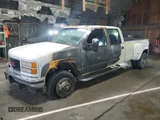✅ 2000 GMC Sierra 3500 • VIN: 1GTHK33J0YF438044 • Lot: 85861684. Listed on Copart with 173,915 mi. Free auction sales archive from the USA and detailed vehicle history report at DreamBid. Image 1.