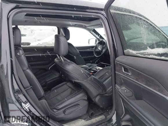 ✅ 2022 Jeep Grand Cherokee Limited • VIN: 1C4RJKBG8N8512334 • Lot: 41504930. Wystawiony na IAAI z przebiegiem Nie podano. Bezpłatny archiwum sprzedaży aukcyjnych z USA i szczegółowy raport historii pojazdu na DreamBid. Zdjęcie 8.