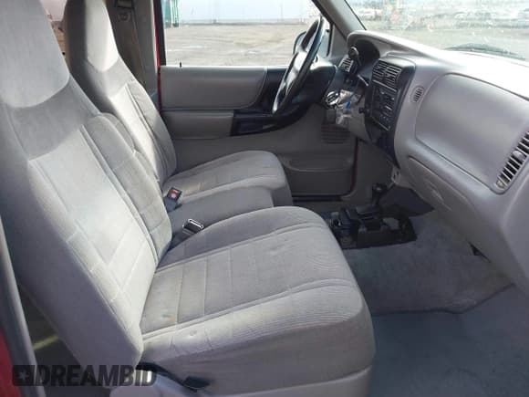 ✅ 1996 Ford Ranger XLT • VIN: 1FTDR15X9TPB29241 • Lot: 41802300. Listed on IAAI with 179,948 mi. Free auction sales archive from the USA and detailed vehicle history report at DreamBid. Image 5.