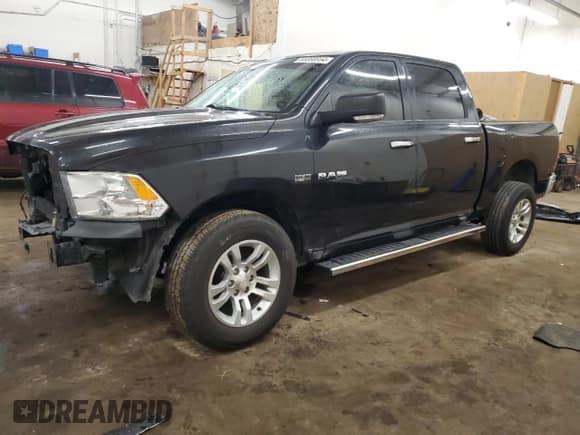✅ 2009 Dodge 1500 Laramie • VIN: 1D3HV13T49J513735 • Lot: 83068954. Wystawiony na Copart z przebiegiem 77 081 mil. Bezpłatny archiwum sprzedaży aukcyjnych z USA i szczegółowy raport historii pojazdu na DreamBid. Zdjęcie 1.