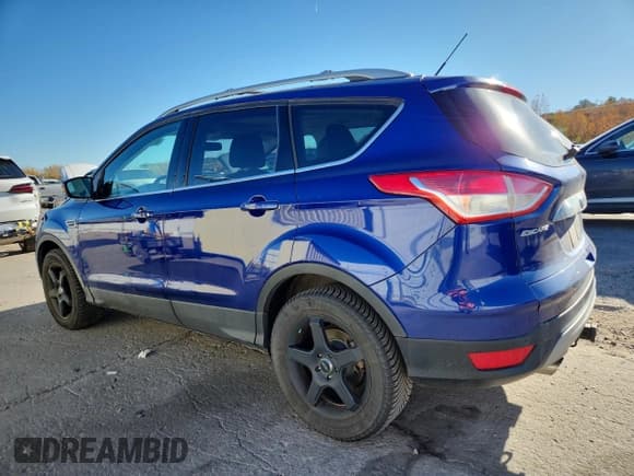 ✅ 2014 Ford Escape Titanium • VIN: 1FMCU9J99EUA62480 • Lot: 90117045. Wystawiony na Copart z przebiegiem 122 186 mil. Bezpłatny archiwum sprzedaży aukcyjnych z USA i szczegółowy raport historii pojazdu na DreamBid. Zdjęcie 2.