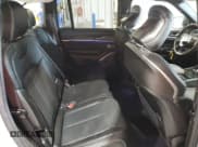 ✅ 2023 Jeep Grand Cherokee Overland • VIN: 1C4RJYD67PC671000 • Lot: 57944125. Wystawiony na Copart z przebiegiem 4 501 mil. Bezpłatny archiwum sprzedaży aukcyjnych z USA i szczegółowy raport historii pojazdu na DreamBid. Zdjęcie 11.