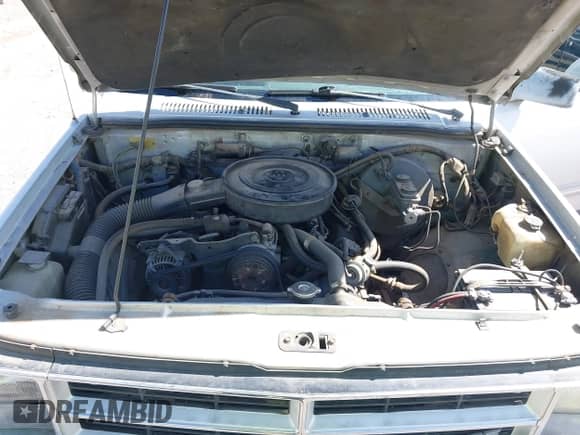 1990 Dodge Dakota z VIN 1B7GL23X0LS642396, wystawiony jako IAAI lot #42359220 z przebiegiem 177 562 mil mil oraz . Historia ofert i sprzedaży dostępna na DreamBid. Obrazek 10.