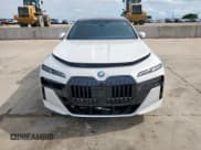 ✅ 2025 BMW 7 Series 740i • VIN: WBA23EH03SCT15620 • Lot: 56041595. Wystawiony na Copart z przebiegiem 3 791 mil. Bezpłatny archiwum sprzedaży aukcyjnych z USA i szczegółowy raport historii pojazdu na DreamBid. Zdjęcie 5.