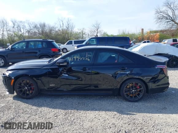 ✅ 2022 Cadillac CT4-V Blackwing • VIN: 1G6D75RP7N0410850 • Lot: 41994516. Listed on IAAI with 31,003 mi. Free auction sales archive from the USA and detailed vehicle history report at DreamBid. Image 13.