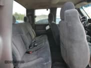 ✅ 2000 Chevrolet Silverado 1500 LS • VIN: 1GCEC19T3YZ189783 • Лот: 53726713. Опубликован ранее на Copart с пробегом Не указан. Бесплатный доступ к архиву аукционных продаж из США и подробный отчёт об истории автомобиля на DreamBid. Изображение 10.