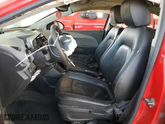 2015 Chevrolet Sonic LTZ с VIN 1G1JE5SB9F4204257, выставлен на аукционе Copart как лот 62955724 с пробегом Не указан миль и Списание • Salvage title. История ставок и продаж доступна на DreamBid. Изображение 7.