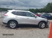 ✅ 2015 Nissan Rogue SV • VIN: KNMAT2MT1FP507629 • Lot: 43062914. Wystawiony na IAAI z przebiegiem 203 467 mil. Bezpłatny archiwum sprzedaży aukcyjnych z USA i szczegółowy raport historii pojazdu na DreamBid. Zdjęcie 13.