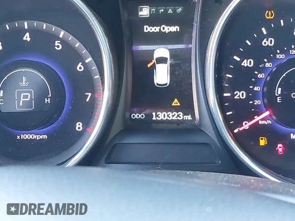 ✅ 2015 Hyundai Santa Fe Limited • VIN: KM8SRDHF1FU116691 • Лот: 43631175. Опубликован ранее на IAAI с пробегом 130 323 миль. Бесплатный доступ к архиву аукционных продаж из США и подробный отчёт об истории автомобиля на DreamBid. Изображение 15.