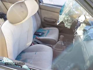 ✅ 1996 Geo Prizm • VIN: 1Y1SK5267TZ023983 • Lot: 41366835. Listed on IAAI with 156,429 mi. Free auction sales archive from the USA and detailed vehicle history report at DreamBid. Image 5.