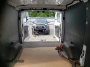 ✅ 2017 Ford Transit • VIN: 1FTYR1YM2HKB27046 • Лот: 67540855. Опубликован ранее на Copart с пробегом 266 045 миль. Бесплатный доступ к архиву аукционных продаж из США и подробный отчёт об истории автомобиля на DreamBid. Изображение 10.