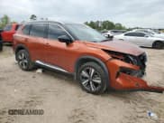 ✅ 2022 Nissan Rogue Platinum • VIN: JN8BT3DC1NW117231 • Lot: 49892985. Wystawiony na Copart z przebiegiem 70 185 mil. Bezpłatny archiwum sprzedaży aukcyjnych z USA i szczegółowy raport historii pojazdu na DreamBid. Zdjęcie 4.