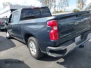 ✅ 2019 Chevrolet Silverado 1500 LT • VIN: 1GCPWCED9KZ420994 • Lot: 43189770. Wystawiony na IAAI z przebiegiem 113 188 mil. Bezpłatny archiwum sprzedaży aukcyjnych z USA i szczegółowy raport historii pojazdu na DreamBid. Zdjęcie 3.