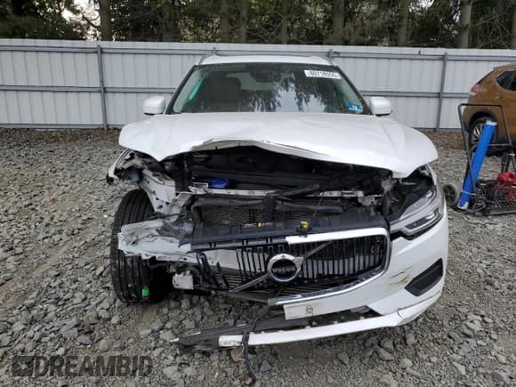 ✅ 2018 Volvo XC60 Momentum • VIN: LYVA22RK2JB096569 • Lot: 80718555. Wystawiony na Copart z przebiegiem 77 538 mil. Bezpłatny archiwum sprzedaży aukcyjnych z USA i szczegółowy raport historii pojazdu na DreamBid. Zdjęcie 5.