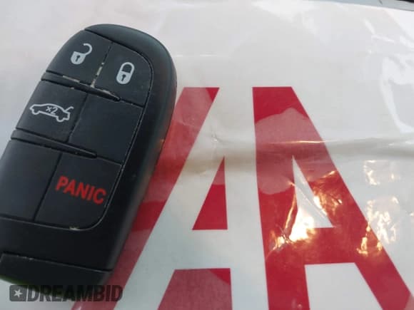 ✅ 2015 Chrysler 200 Limited • VIN: 1C3CCCAB0FN693092 • Lot: 43831005. Wystawiony na IAAI z przebiegiem 103 006 mil. Bezpłatny archiwum sprzedaży aukcyjnych z USA i szczegółowy raport historii pojazdu na DreamBid. Zdjęcie 11.