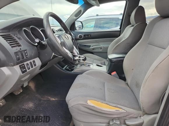 ✅ 2012 Toyota Tacoma • VIN: 3TMLU4EN3CM101693 • Lot: 86683345. Listed on Copart with 168,266 mi. Free auction sales archive from the USA and detailed vehicle history report at DreamBid. Image 7.