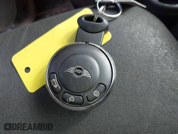 2013 MINI Hardtop S with VIN WMWSV3C53DT477574, listed as a IAAI auction lot 42385383 with 81,312 mi miles and . Bid and sale history available at DreamBid. Image 11.