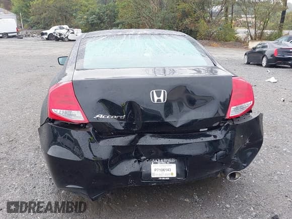 ✅ 2012 Honda Accord EX • VIN: 1HGCS1B71CA017168 • Lot: 43300220. Listed on IAAI with 161,521 mi. Free auction sales archive from the USA and detailed vehicle history report at DreamBid. Image 16.